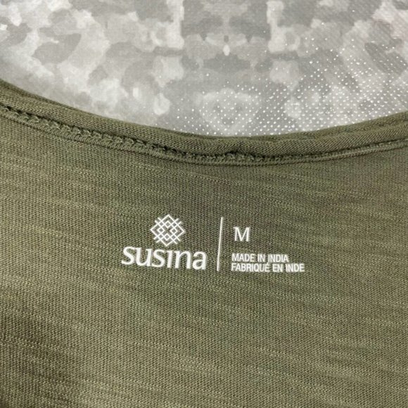 Susina Olive Green V-Neck Ruched Shoulders T-Shirt - Size Medium - Short Sleeve - Picture 4 of 6